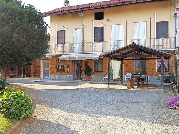 casa indipendente in vendita a San Carlo Canavese