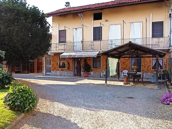 casa indipendente in vendita a San Carlo Canavese
