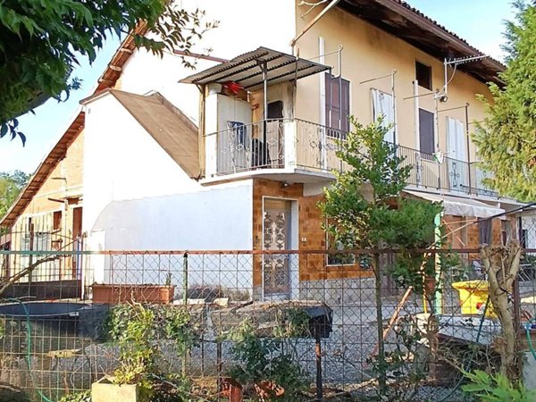 casa indipendente in vendita a San Carlo Canavese in zona Sarolda