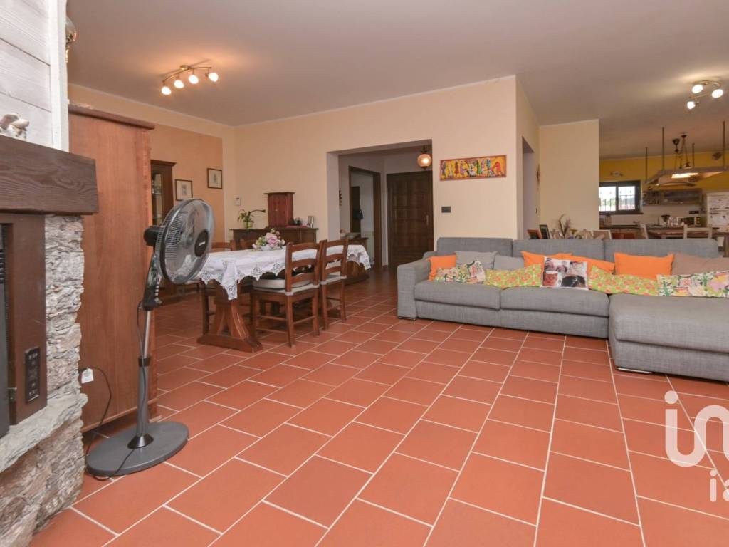 casa indipendente in vendita a San Carlo Canavese