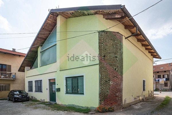 appartamento in vendita a San Carlo Canavese in zona Sedime