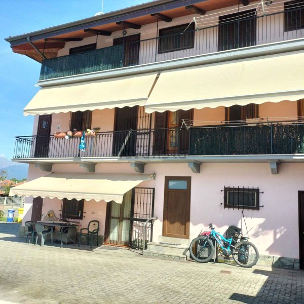 casa indipendente in vendita a San Carlo Canavese