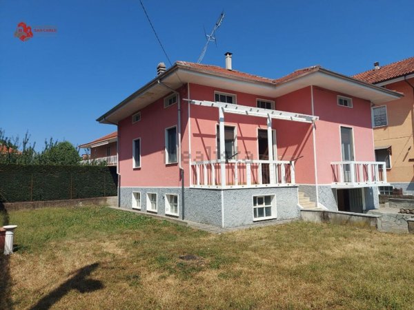 casa indipendente in vendita a San Carlo Canavese