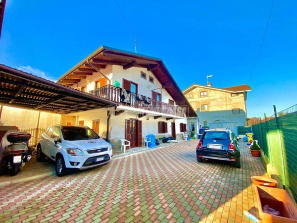 casa indipendente in vendita a San Carlo Canavese