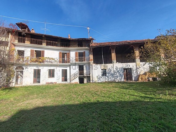 casa indipendente in vendita a San Carlo Canavese
