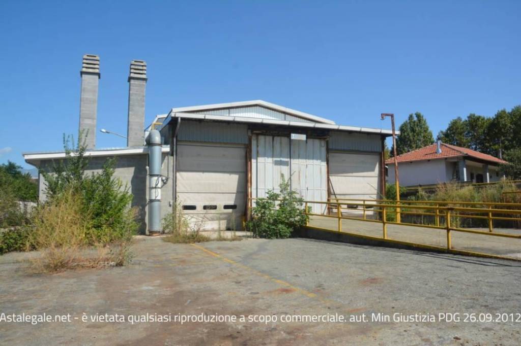 locale commerciale in vendita a San Carlo Canavese