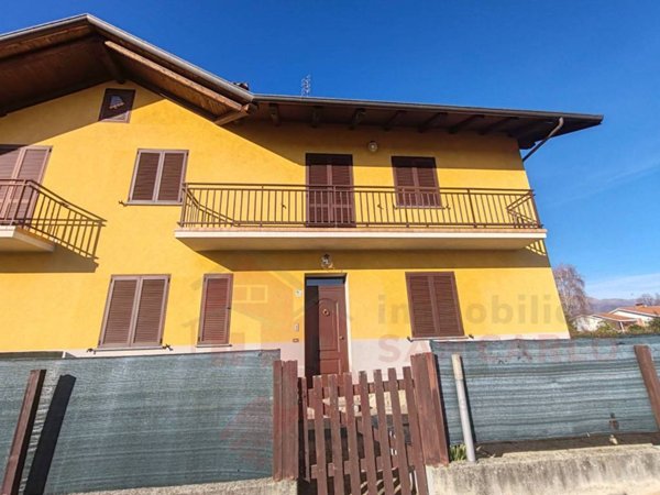casa indipendente in vendita a San Carlo Canavese