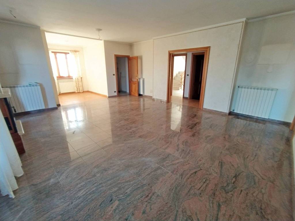 casa indipendente in vendita a San Carlo Canavese