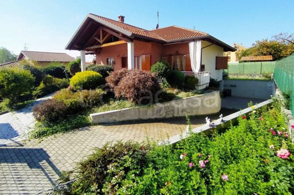 casa indipendente in vendita a San Carlo Canavese