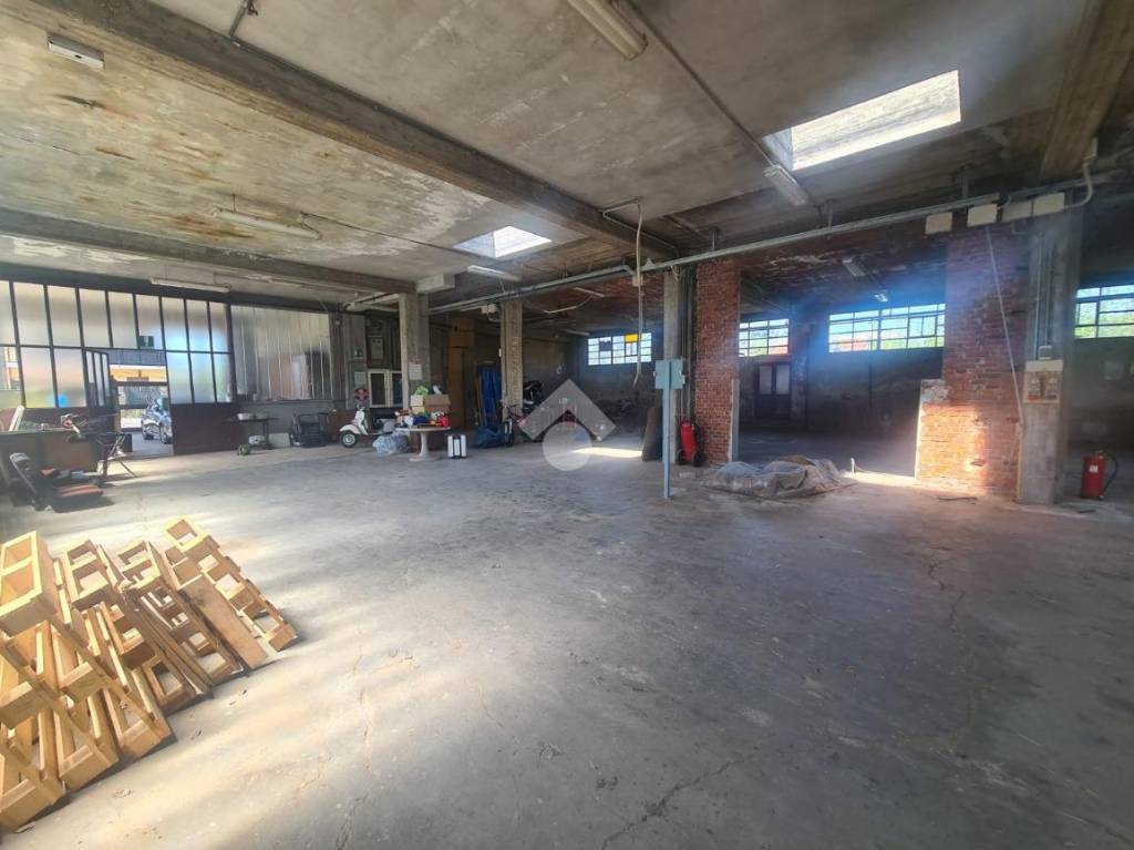 locale commerciale in vendita a San Carlo Canavese