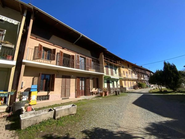 casa indipendente in vendita a San Carlo Canavese