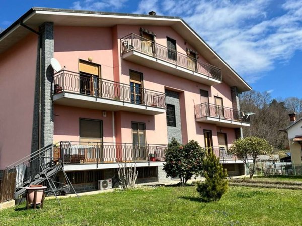 casa indipendente in vendita a San Carlo Canavese