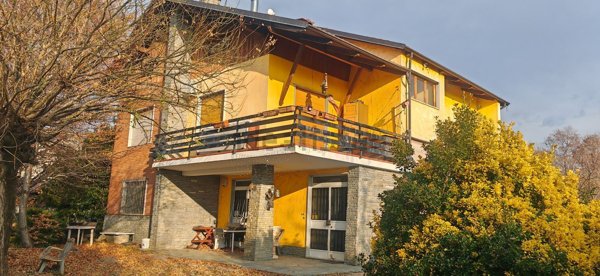 casa indipendente in vendita a San Carlo Canavese