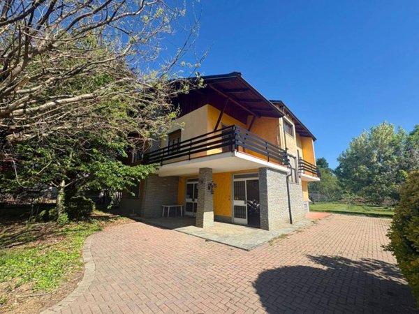 casa indipendente in vendita a San Carlo Canavese