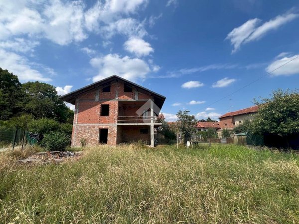 casa indipendente in vendita a San Carlo Canavese in zona Fornero