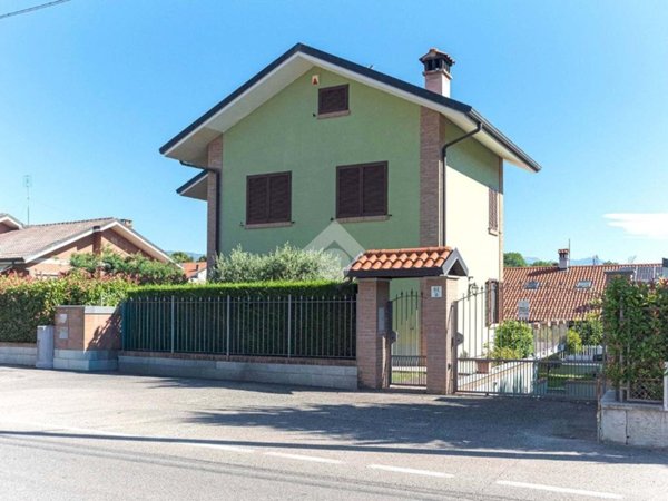 casa indipendente in vendita a San Carlo Canavese in zona Massa