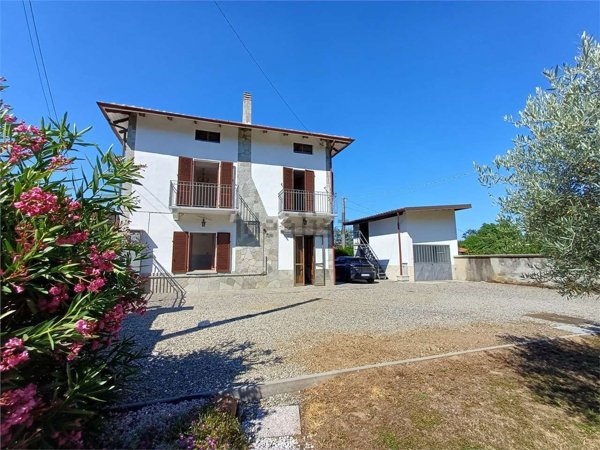 casa indipendente in vendita a San Carlo Canavese in zona Massa