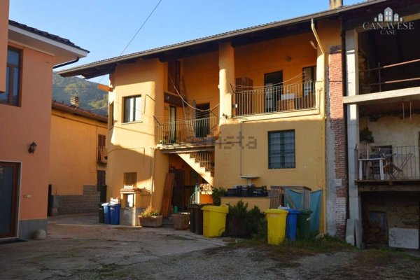 casa indipendente in vendita a San Colombano Belmonte
