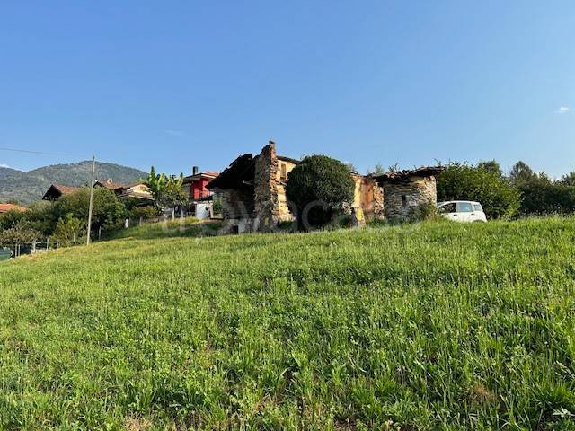 casale in vendita a San Colombano Belmonte