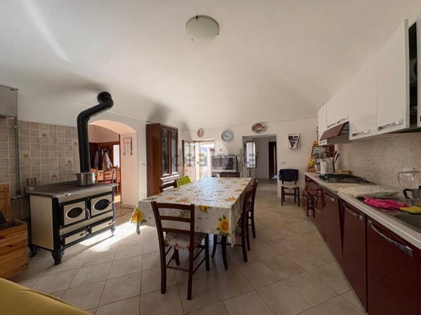 casa semindipendente in vendita a San Colombano Belmonte