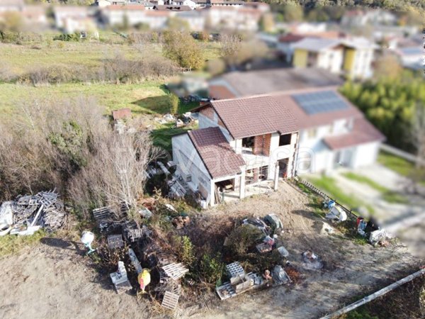 casa indipendente in vendita a San Didero