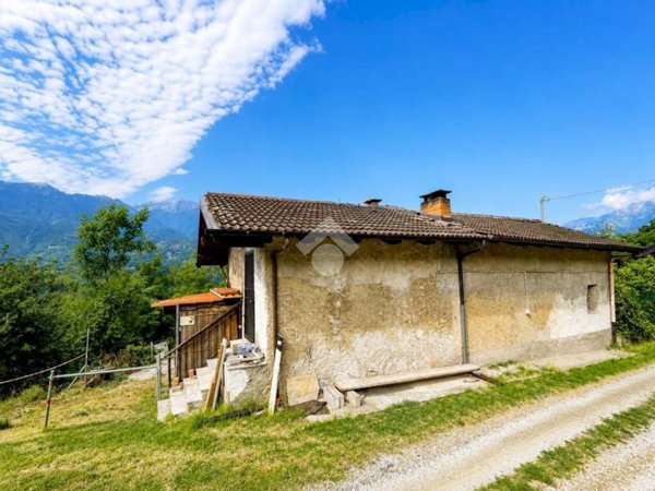 casa indipendente in vendita a San Didero