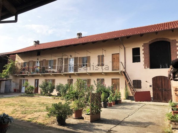 pentavano in vendita a San Francesco al Campo