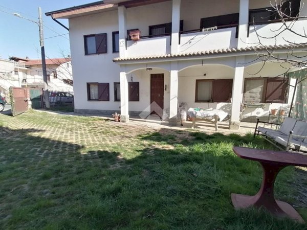 casa indipendente in vendita a San Francesco al Campo