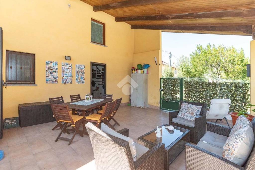 casa indipendente in vendita a San Francesco al Campo