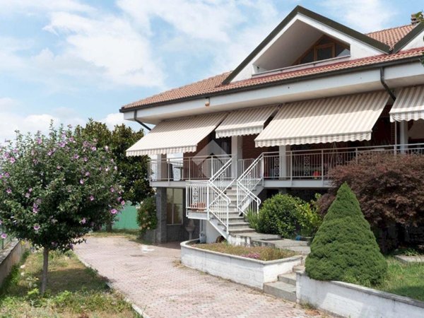 casa indipendente in vendita a San Francesco al Campo