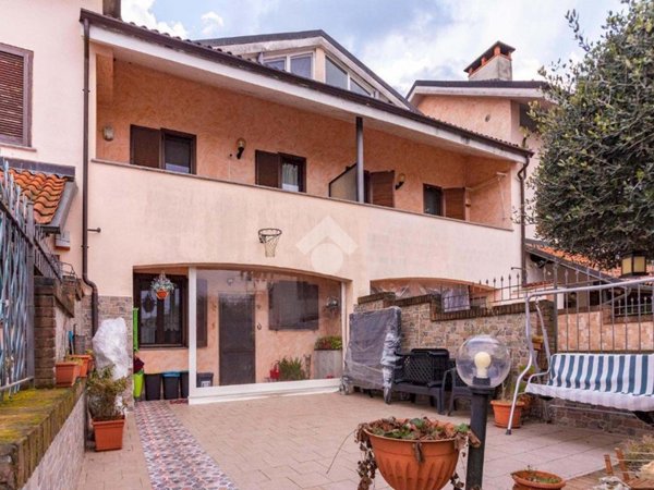 casa indipendente in vendita a San Francesco al Campo