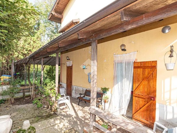 casa indipendente in vendita a San Francesco al Campo
