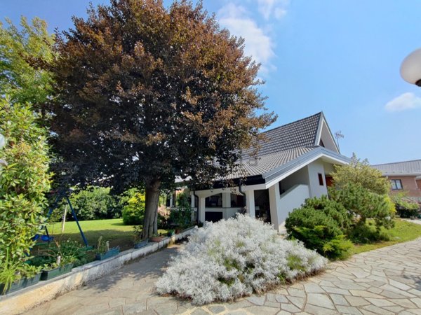casa indipendente in vendita a San Francesco al Campo
