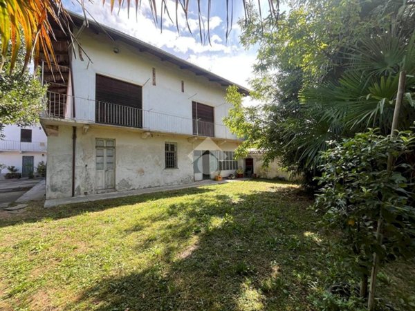 casale in vendita a San Francesco al Campo