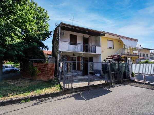 casa indipendente in vendita a San Francesco al Campo