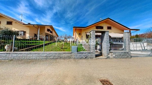 casa indipendente in vendita a San Francesco al Campo