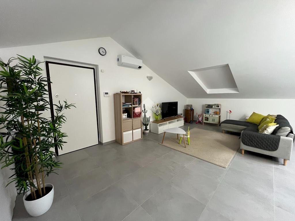 mansarda in vendita a San Francesco al Campo