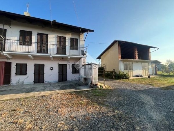 casa indipendente in vendita a San Francesco al Campo