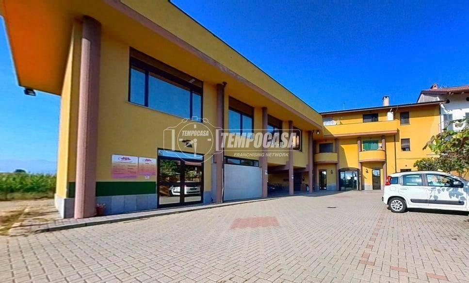 negozio in vendita a San Francesco al Campo