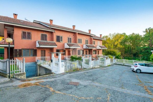 casa indipendente in vendita a San Francesco al Campo