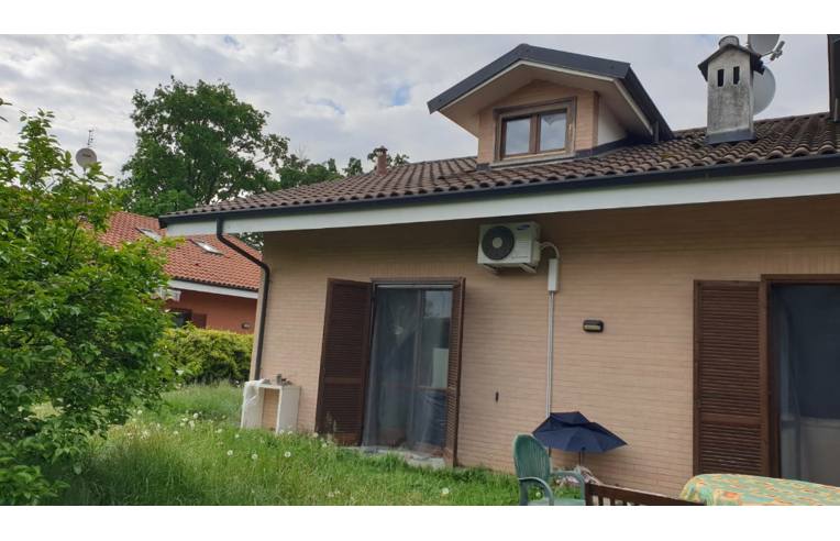 casa indipendente in vendita a San Francesco al Campo