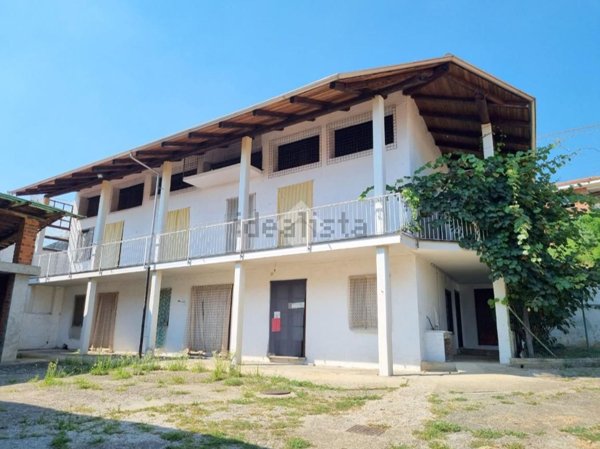 casa indipendente in vendita a San Francesco al Campo