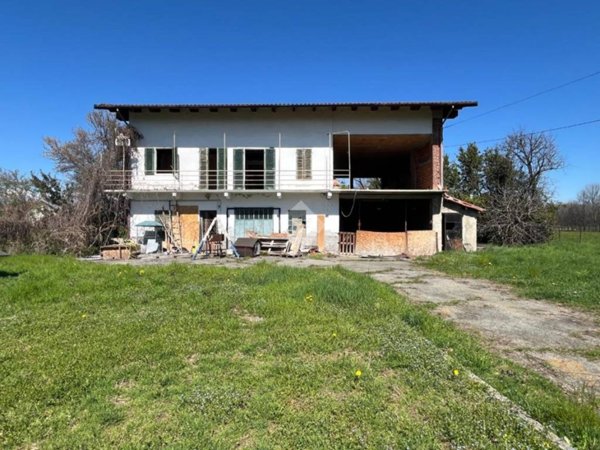 casa indipendente in vendita a San Francesco al Campo