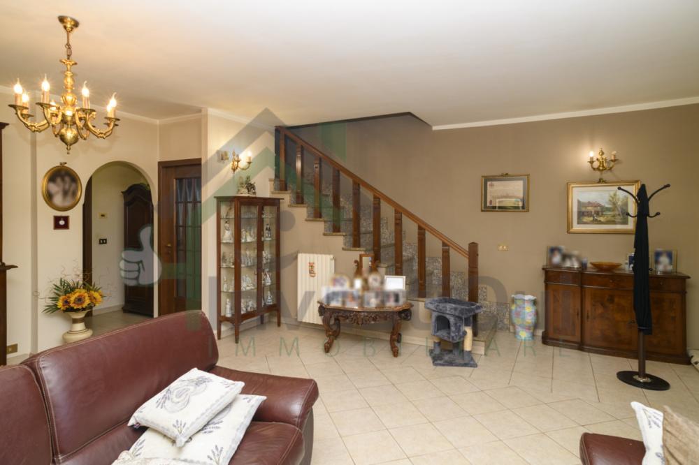 casa indipendente in vendita a San Francesco al Campo