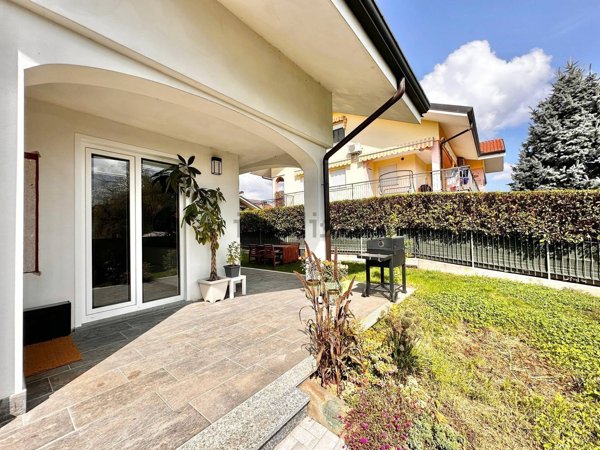 casa indipendente in vendita a San Francesco al Campo