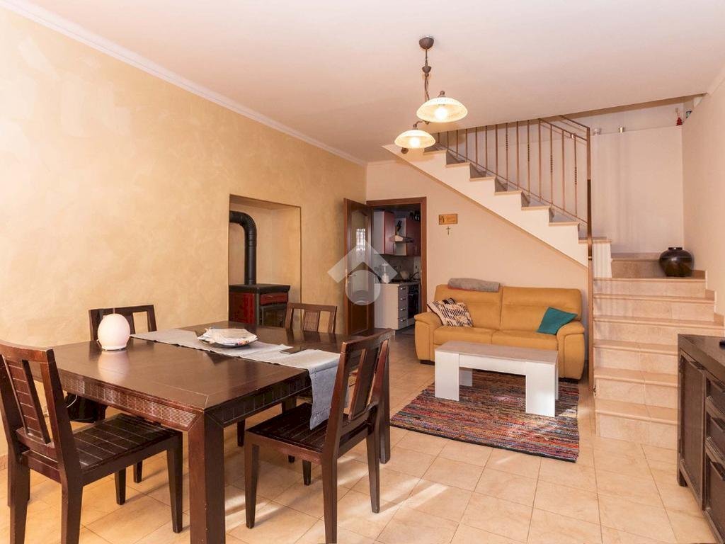 casa semindipendente in vendita a San Francesco al Campo