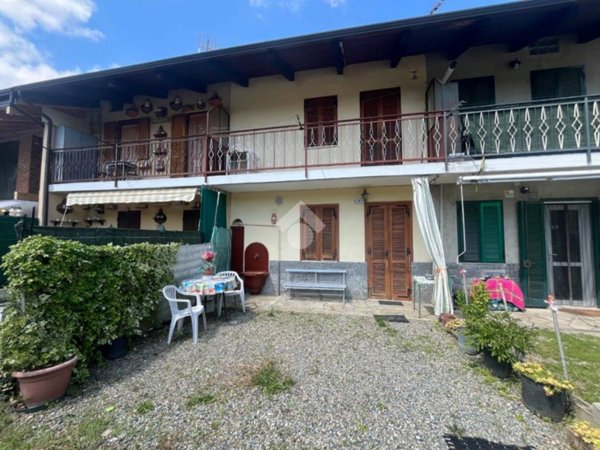 casa indipendente in vendita a San Francesco al Campo