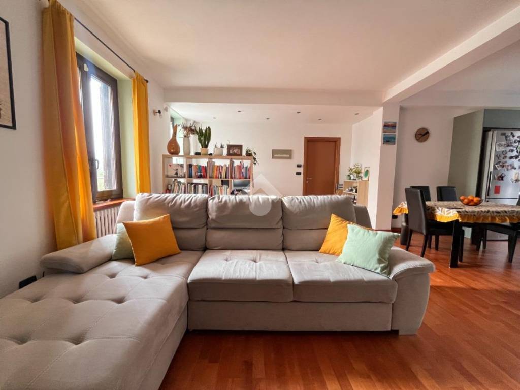 appartamento in vendita a San Francesco al Campo