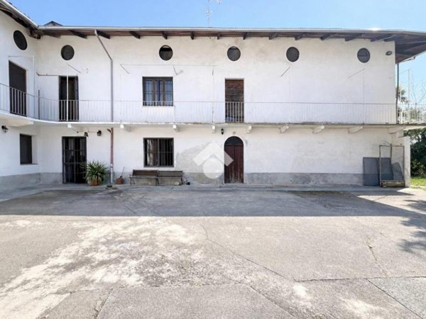 casa indipendente in vendita a San Francesco al Campo