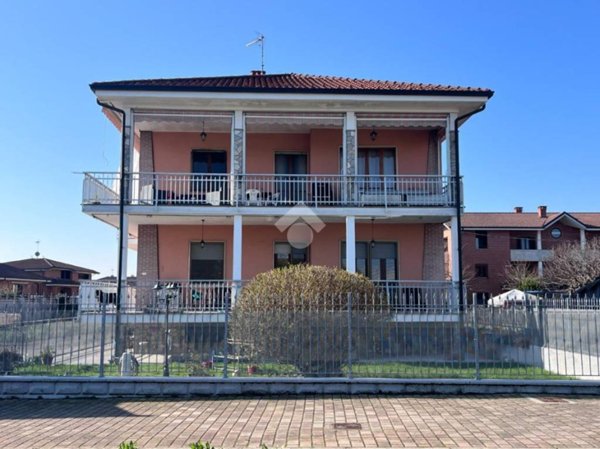 pentavano in vendita a San Francesco al Campo